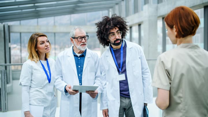 Pakiety medyczne kontra publiczna opieka zdrowotna