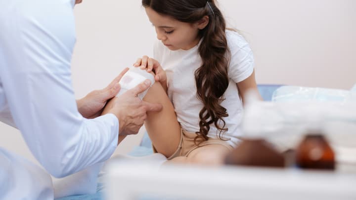 Jak przebiega zgłoszenie dziecka do ubezpieczenia ZUS?