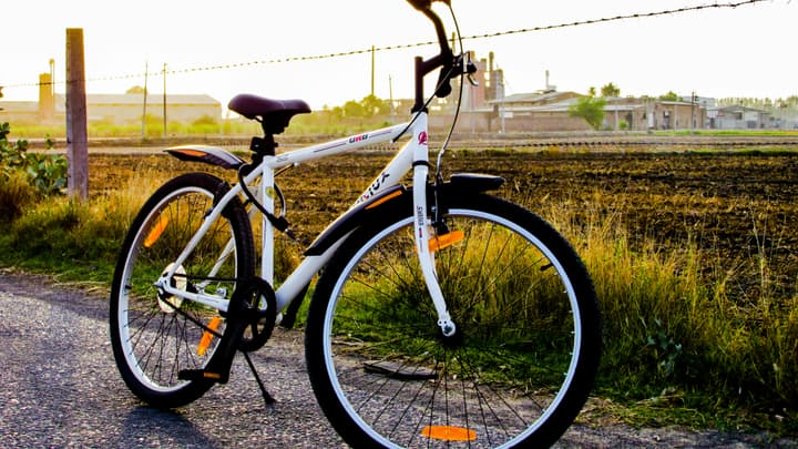 Obowiązkowe wyposażenie roweru - światła i dzwonek