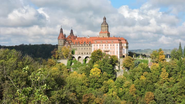 Gdzie w Wałbrzychu wyrobić kartę EKUZ?