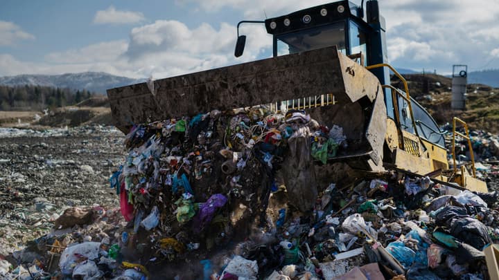 Medycyna pracy dla pracowników gospodarki odpadami - zagrożenia zawodowe