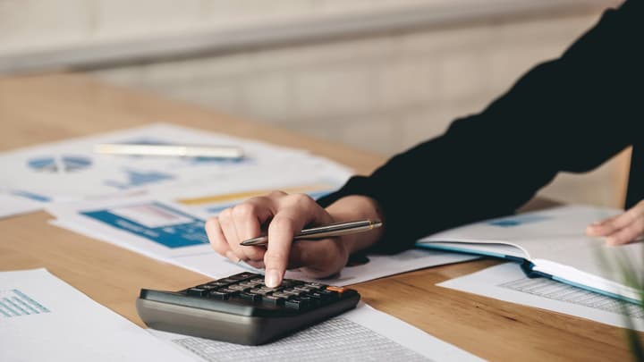 10 tysięcy euro to za mało - dlaczego księgowy potrzebuje wyższego limitu OC niż ustawowy