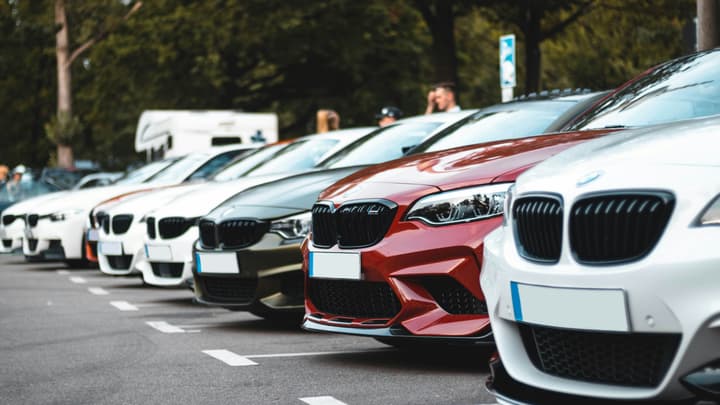 Auto z wypożyczalni a winieta 2026 — kto płaci za winietę, mandat i opłatę wypożyczalni
