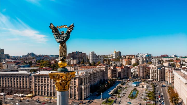 Opłaty drogowe na Ukrainie 2026 — czy drogi są płatne i co naprawdę zapłacisz