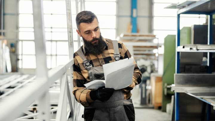 Jakie dokumenty są potrzebne do zakupu ubezpieczenia OC lub AC?