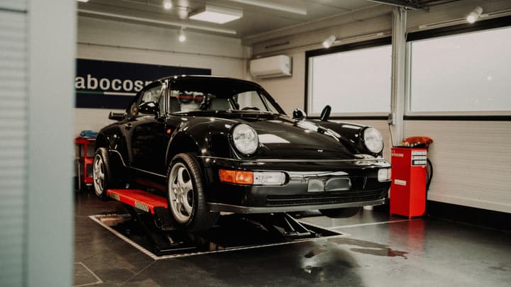 Ubezpieczenie autocasco (AC) – co to jest i przed czym chroni?