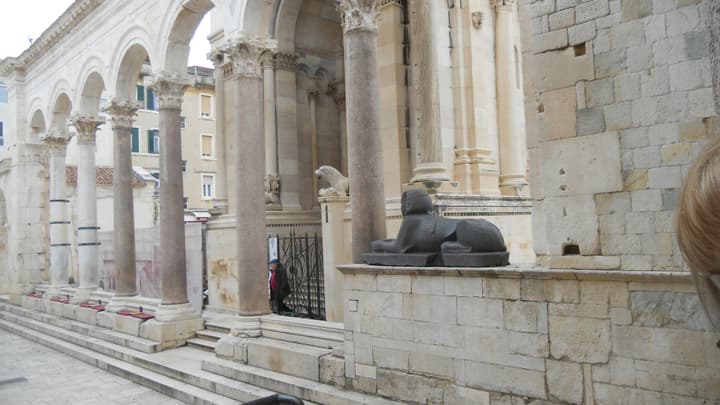 Pałac Dioklecjana w Splicie — zwiedzanie, bilety i historia 2026