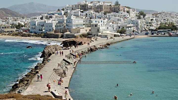 Naxos — przewodnik po największej wyspie Cyklad (2026)