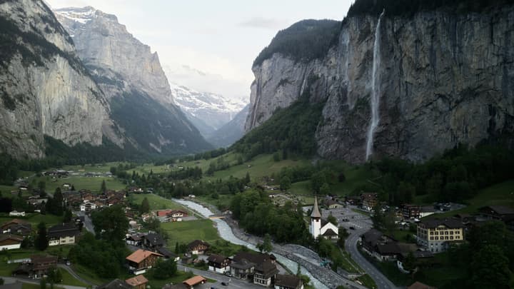 Wakacje w Szwajcarii a koronawirus. Zasady wjazdu i obostrzenia